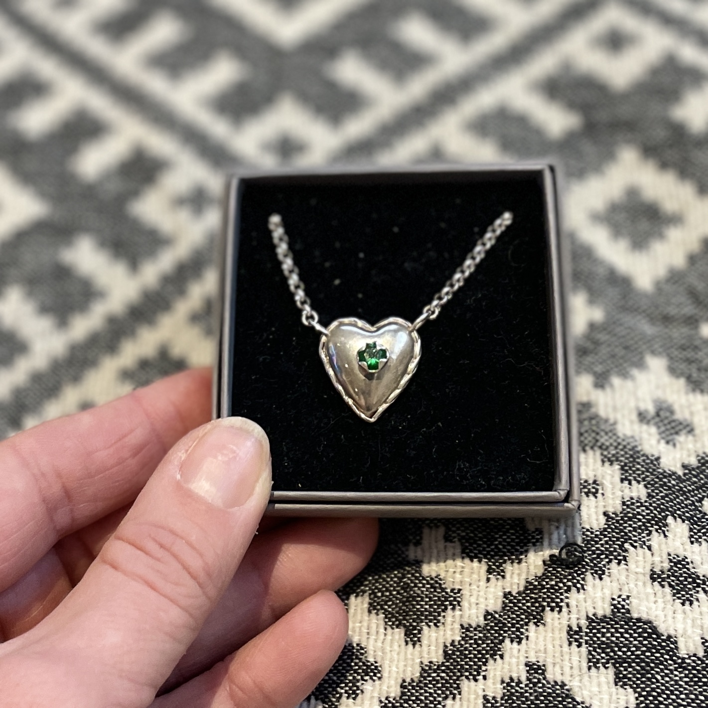 Rohelise silmaga süda keega - Image 3