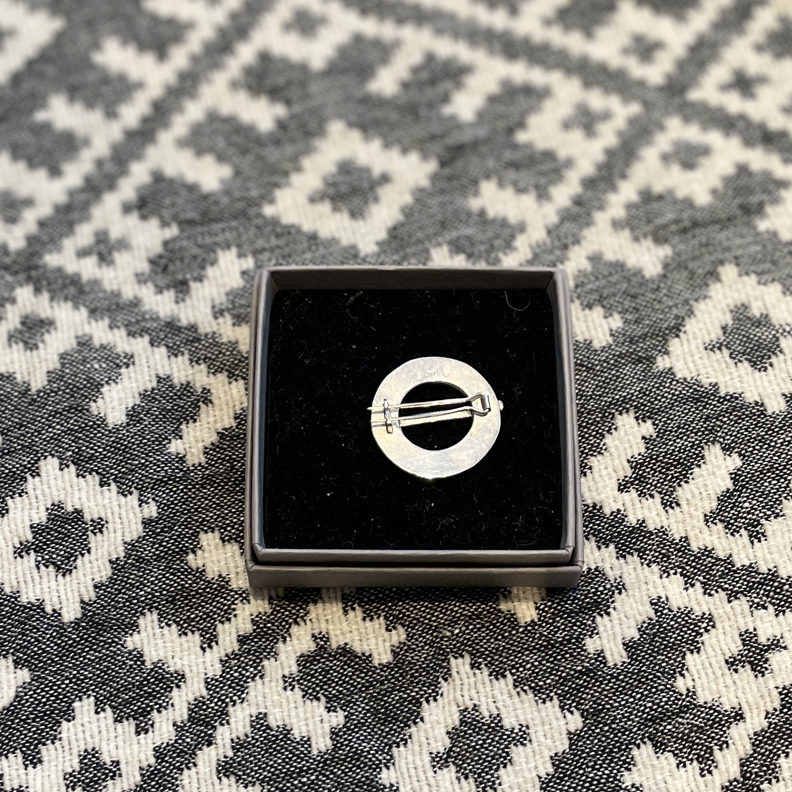 Vitssõlg - pross lillede ja trapetsitega - Image 3