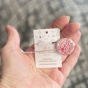 Haaknõel puna-valge Arhailine tikand