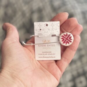 Haaknõel puna-valge kaheksakand